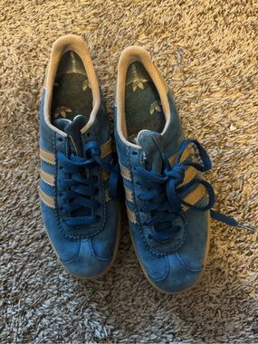 adidas Stockholm size 4
